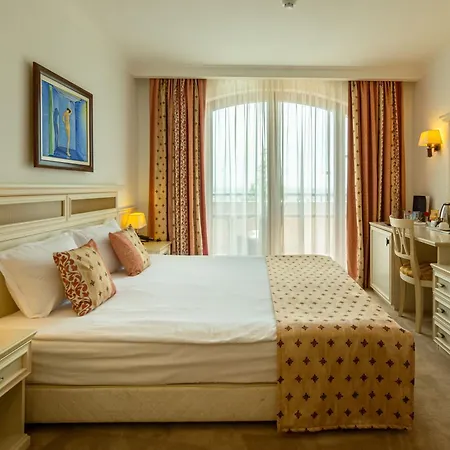 ヴィラ Helena Vip And *