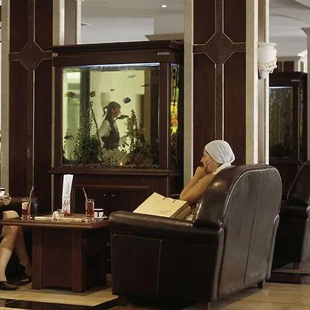 Helena Vip And ヴィラ *