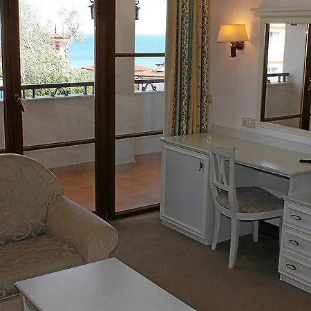 Helena Vip And ヴィラ *