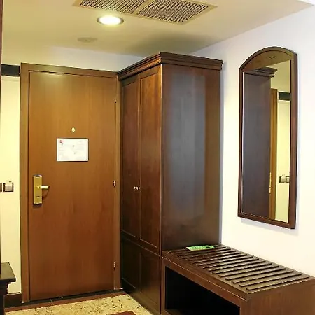 ヴィラ Helena Vip And サニービーチ