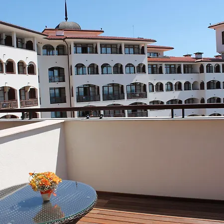 Helena Vip And Napospart