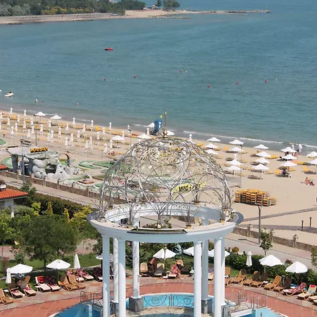 Helena Vip And Villa *