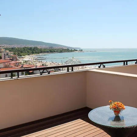 Helena Vip And Villa *