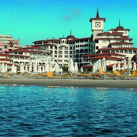 Helena Vip And Slăntjev Brjag