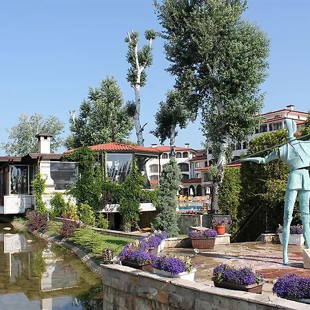 Helena Vip And Villa Slăntjev Brjag