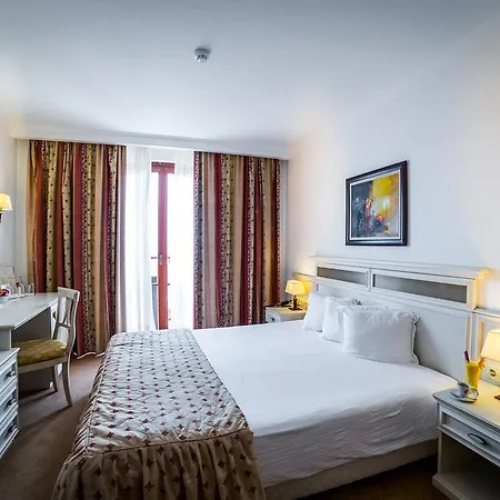 Villa Helena Vip And Slantschew brjag