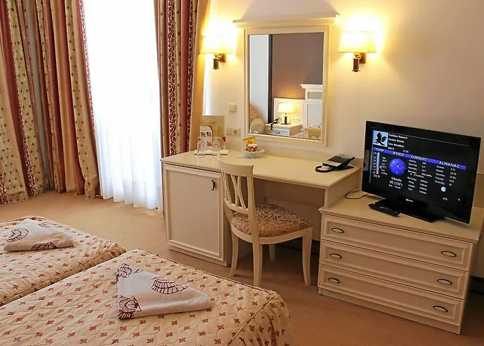 Луксозна вила Helena Vip And Слънчев бряг