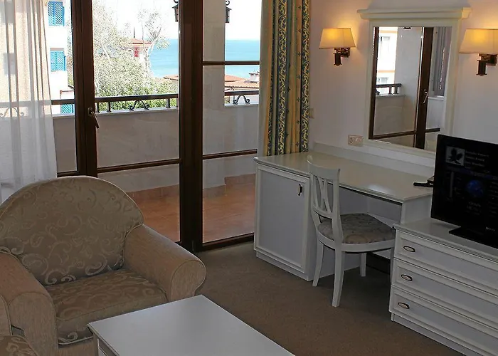 Helena Vip And Луксозна вила *