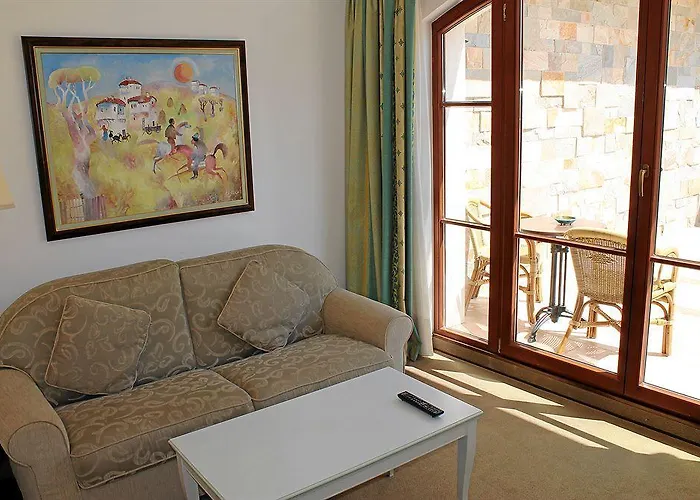 Helena Vip And Луксозна вила