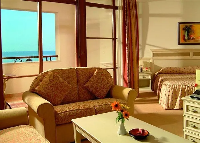 Helena Vip And * Слънчев бряг