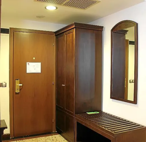 Луксозна вила Helena Vip And Слънчев бряг