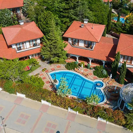 Helena Vip And فيلة