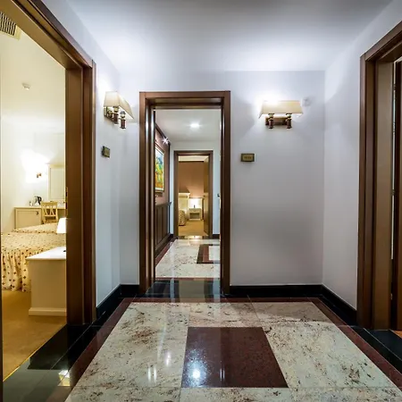 Helena Vip And Villa Napospart