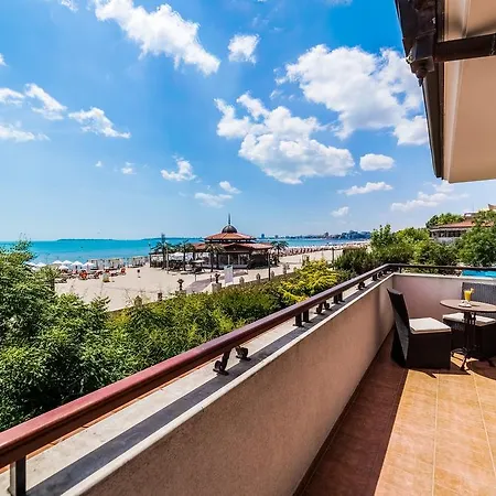 Helena Vip And فيلة *